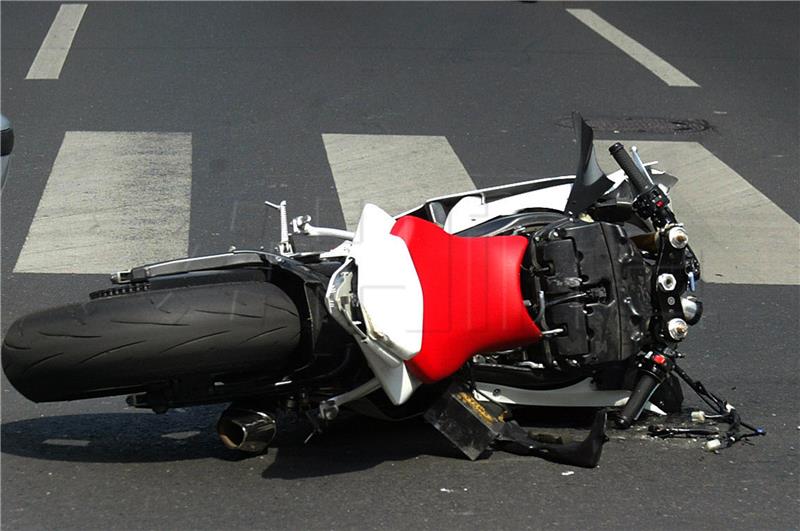 Pula: Poginuo motociklist (36)