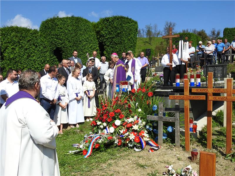 Višnjica: Pokopani posmrtni ostaci 10 žrtava ubijenih nakon 2. svjetskog rata u šumi Belaš