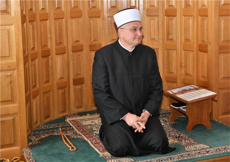 Mufti Hasanovic unpleasantly surprised by president's statement on Muslims