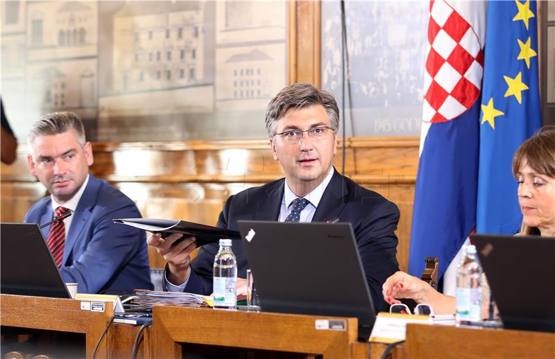 PM: Croatia shares some concerns about Hungary but EP report not right way to go