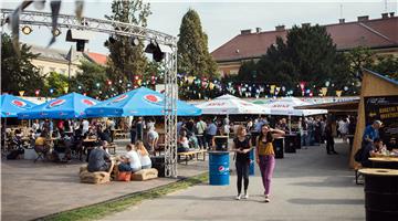 "Zagreb Burger Festival" na zagrebačkom Strossmayerovom trgu