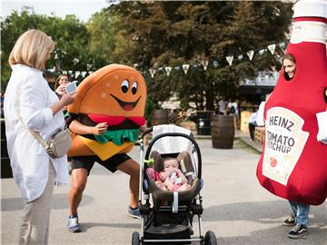 "Zagreb Burger Festival" na zagrebačkom Strossmayerovom trgu