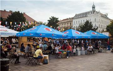 "Zagreb Burger Festival" na zagrebačkom Strossmayerovom trgu