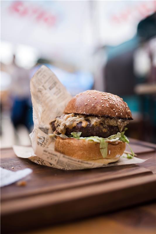 "Zagreb Burger Festival" na zagrebačkom Strossmayerovom trgu