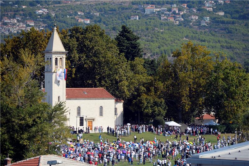 Središnje euharistijsko slavlje Trećega nacionalnog susreta hrvatskih katoličkih obitelji