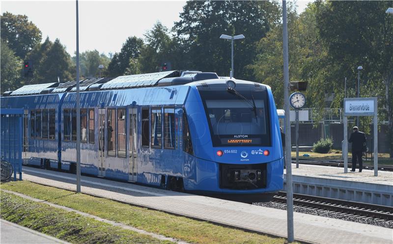 GERMANY TRANSPORT FUEL CELL TRAIN