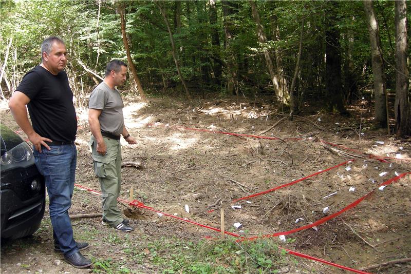 Croatian deminers clear 1.8 square metres of land mines