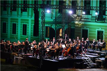 Vukovar: Svečanim koncertom obilježeno 20 godina od prvog nastupa Zagrebačke filharmonije u Vukovaru