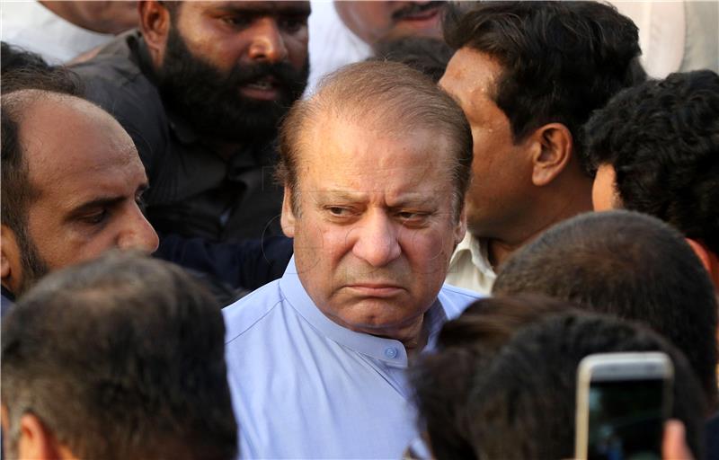 (FILE) PAKISTAN FORMER PM TRIAL RELEASED