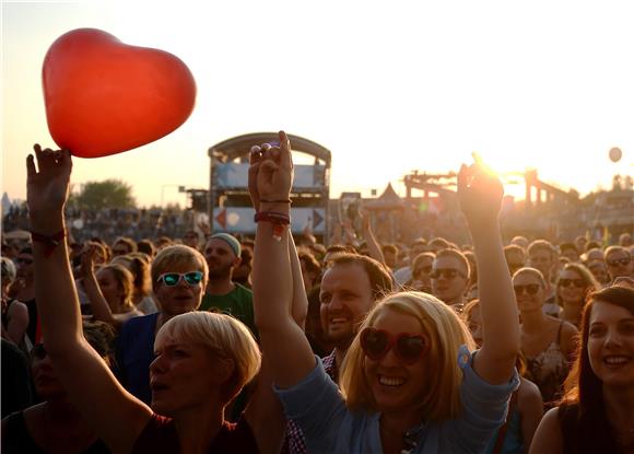 'Crveni šatori' pomažu djevojkama da prebrode mjesečnicu tijekom festivala