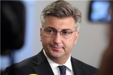 Plenković: Istražiti sve ratne zločine, ali ne želimo da vukovarski prosvjed bude politiziran ili izmanipulian