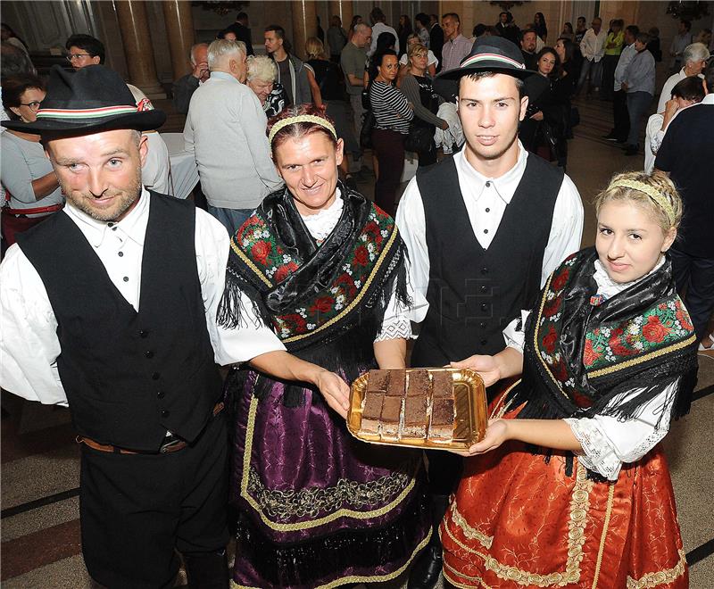 Otvorena izložba "Rigojanči - ljubav kao slatko nadahnuće"