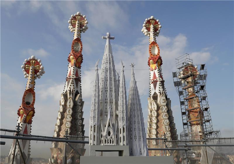 Bazilika Sagrada Familia gradi se bez građevinskog nadzora