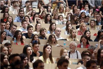 HSS-ovi sveučilištarci pozivaju na ubrzanje donošenja Zakona o obavljanju studentskih poslova