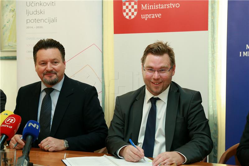 Grant agreement for "e-fees" project signed