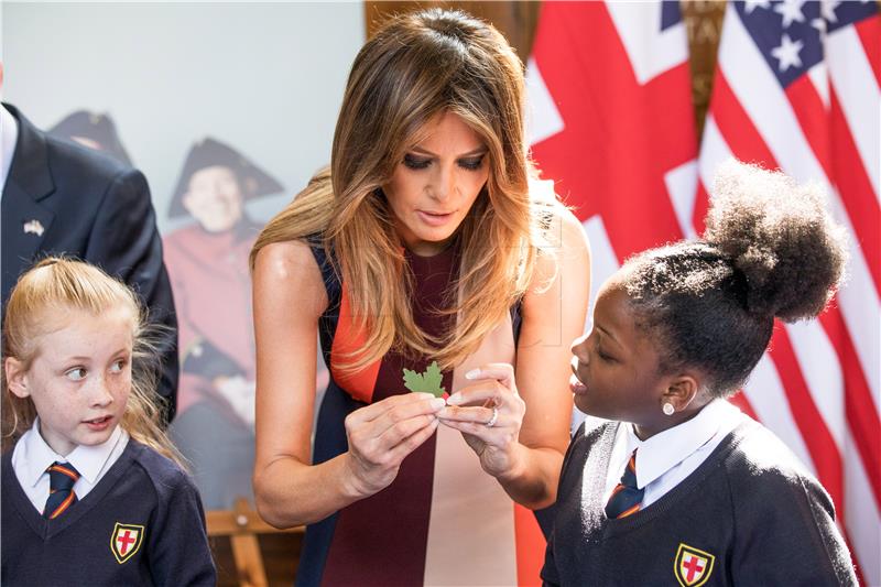 Melania Trump u posjet Africi u sklopu kampanje za pomoć djeci