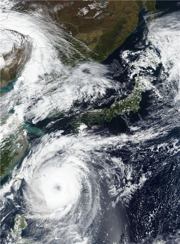 SPACE JAPAN TYPHOON TRAMI