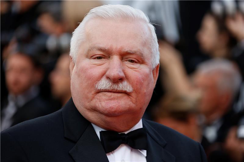 Walesa proslavio 75. rođendan ignoriran od poljskih vlasti