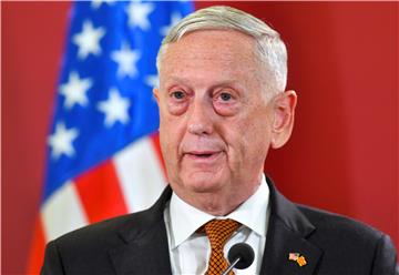 Jim Mattis će u Parizu razgovarati s Macronom o borbi protiv terorizma