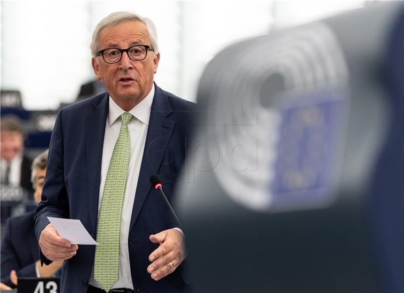 Juncker u EP-u: oni koji zazivaju brexit bez dogovora ne shvaćaju što to znači