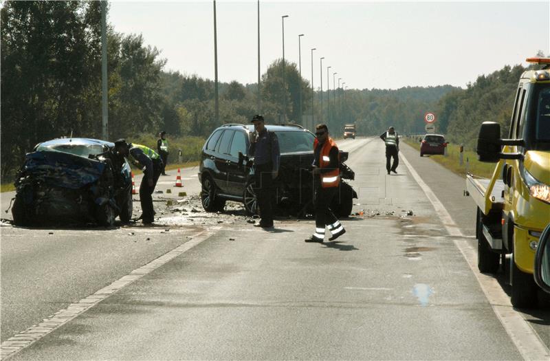 Dvije osobe poginule kod Okučana