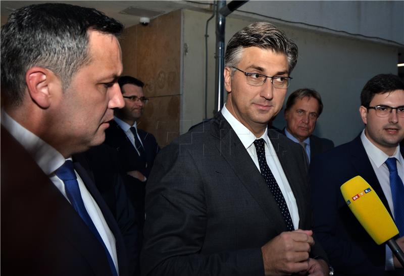 Plenković sa ŽO HDZ-a u Gospiću