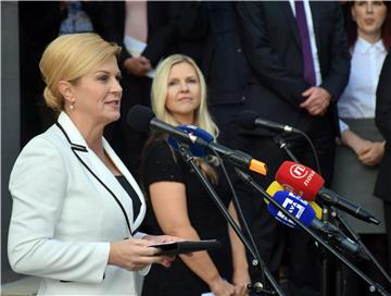 Predsjednica Grabar Kitarović premjestila svoj Ured u Viroviticu