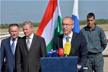 Croatian and Hungarian defence ministers discuss bilateral cooperation