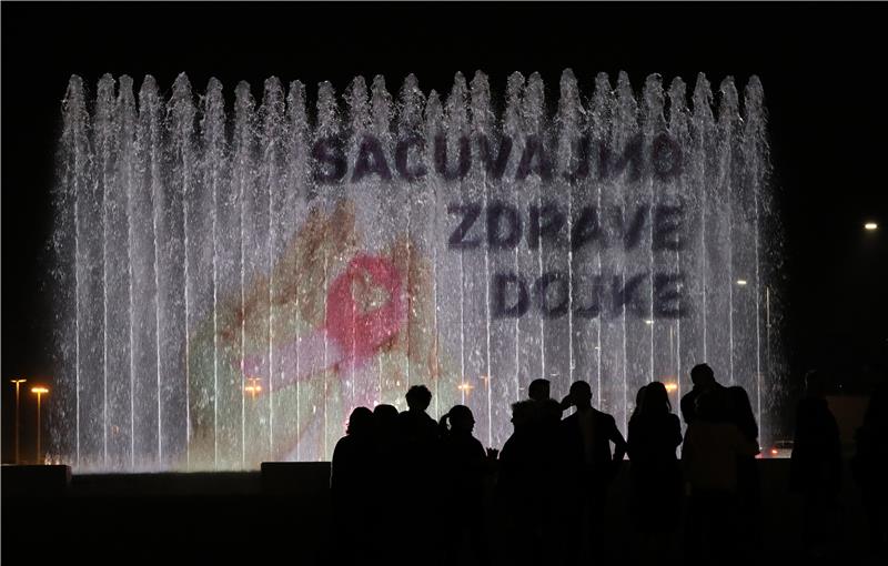 Kampanjom "Sačuvajmo zdrave dojke" upozoreno na važnost redovitog pregleda i samopregleda dojki