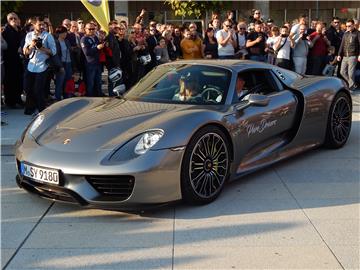 Varaždin ugostio Cars & Coffee automobilističku manifestaciju