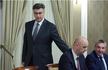 Plenković: Čini se da niti jedno referendumsko pitanje nije prikupilo dovoljan broj potpisa