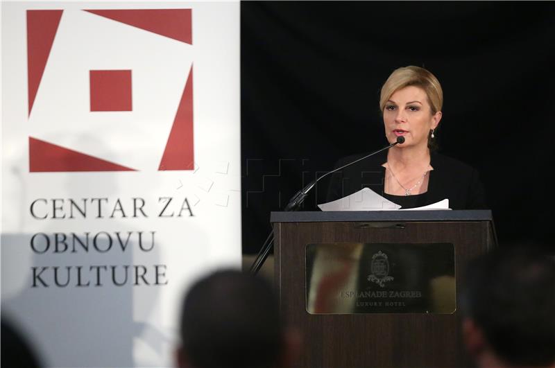 Grabar-Kitarović: Hrvatska može postati snažnim energetskim čvorištem cijele Europe