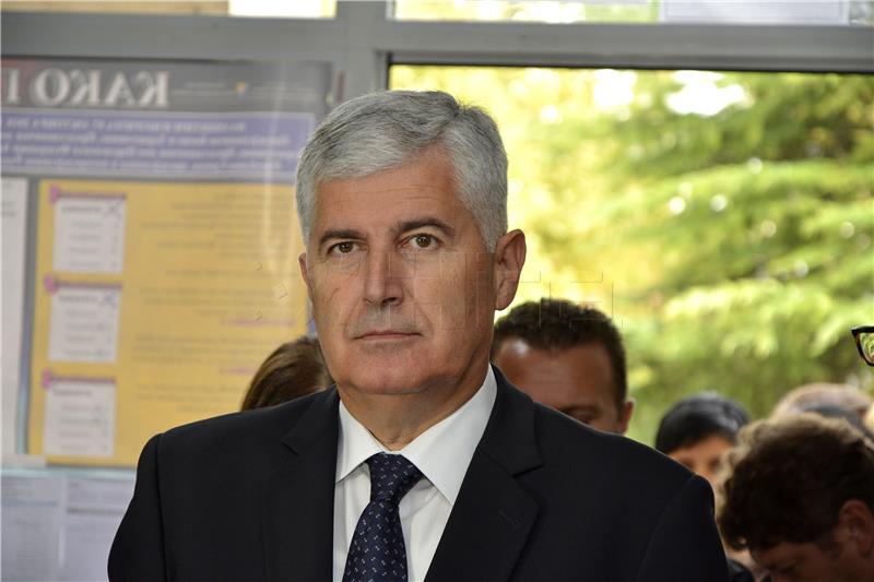 Čović: Komšića je izabrala SDA, okosnicu vlasti čini savez HDZ BiH i SNSD-a