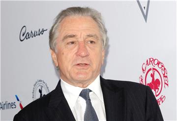 (FILE) USA NEW YORK SUSPICIOUS PACKAGE DE NIRO