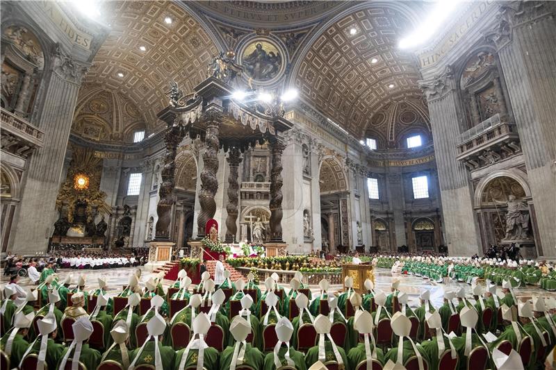 VATICAN BISHOPS SYNOD CLOSING MASS