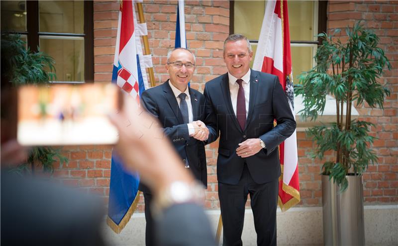 Croatian, Austrian defence ministers talk strengthening bilateral cooperation