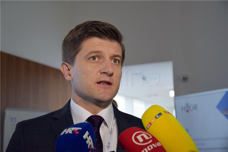 Marić: Moramo ispunjavati svoje zakonske obaveze oko otpisa dugova