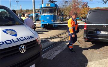 Žena poginula u padu pod tramvaj na terminalu Črnomerec