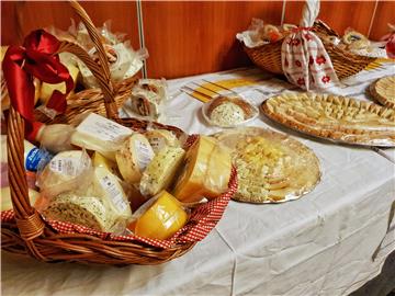 Croatian cheeses promoted at the "SirCroFest" fair