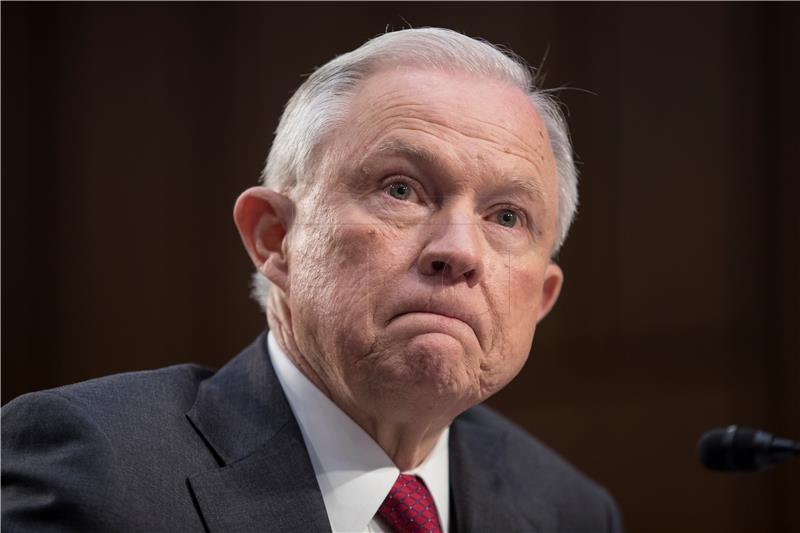 Jeff Sessions podnio ostavku na zahtjev predsjednika Trumpa