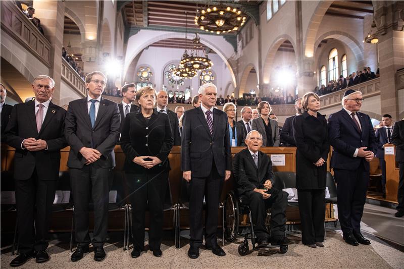 U strahu od obnove antisemitizma Njemačka se prisjeća Kristalne noći