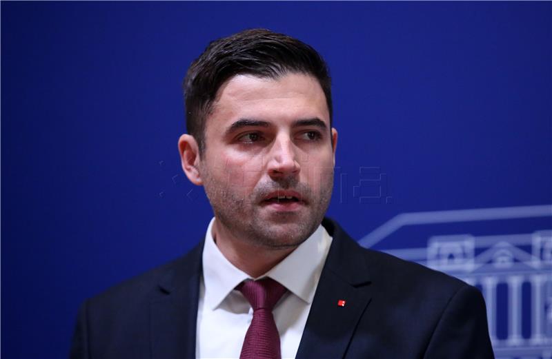 SDP leader: Croatia will continue to stagnate