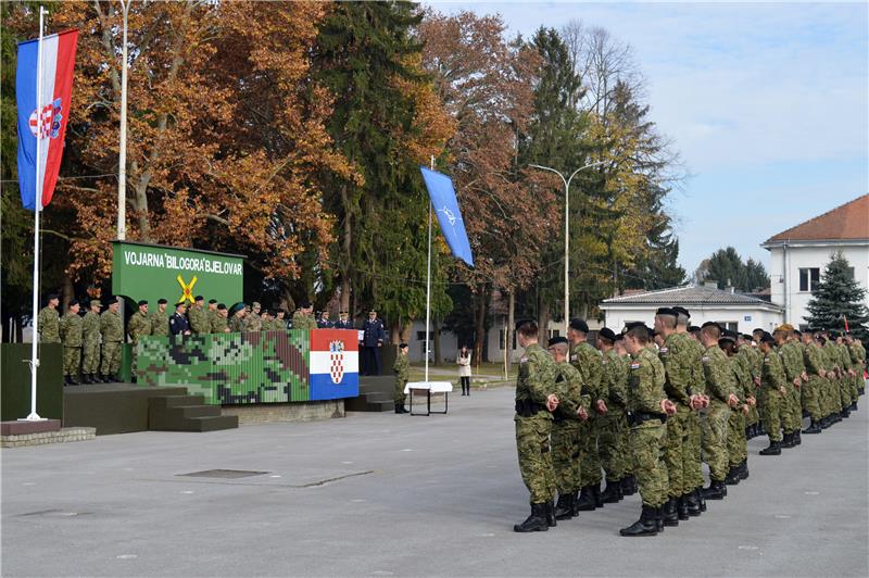 Bjelovar: Svečanost zbog povratka vojnika iz 2. HRVCON-a u Hrvatsku