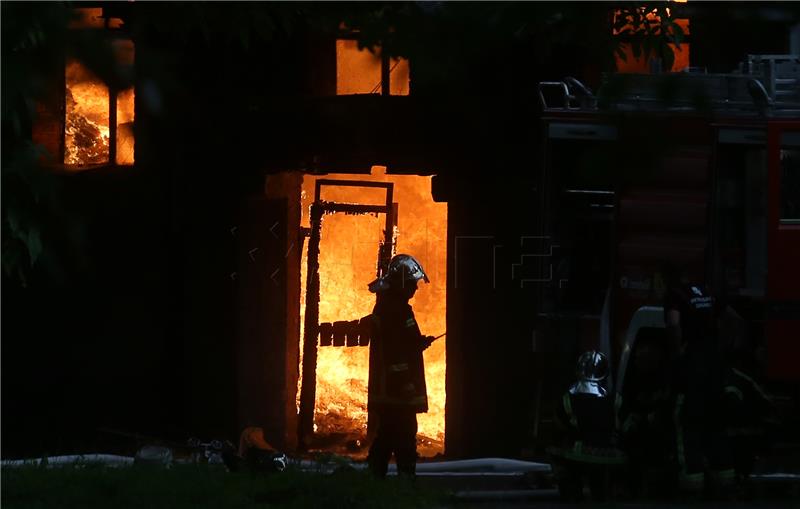 Žena smrtno stradala u požaru kuće na zagrebačkom Srebrnjaku