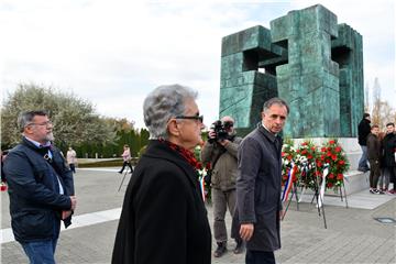 Pupovac odao počast nedužnim vukovarskim žrtvama