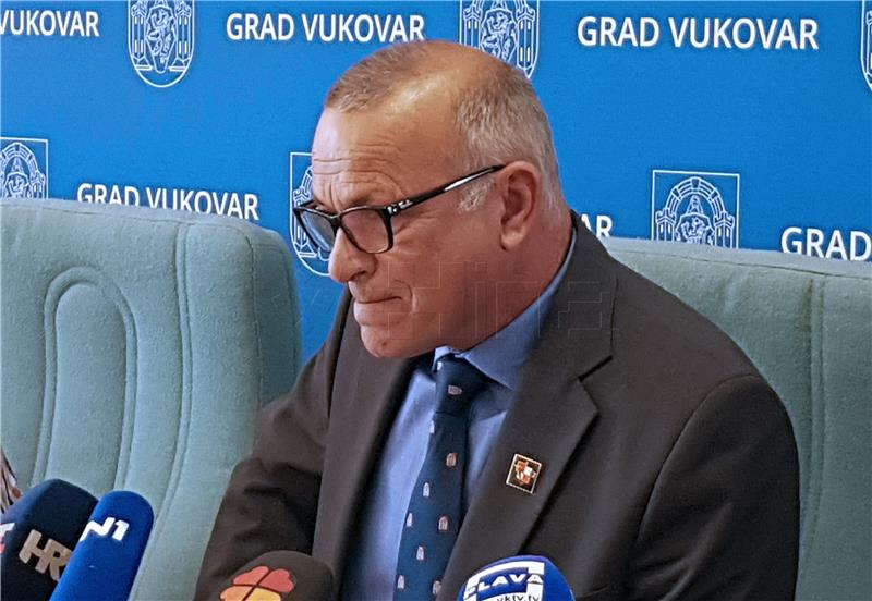 VUKOVAR Josić: Poklanjamo se onima koji su život dali da mi možemo živjeti u miru