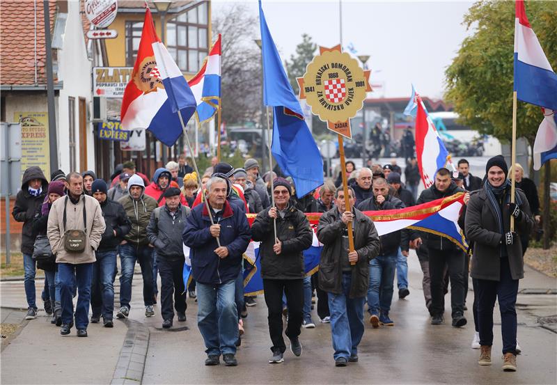 VUKOVAR Više desetaka tisuća ljudi u Koloni sjećanja 