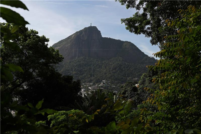 BRAZIL SLAVES DESCENDANTS QUILOMBO