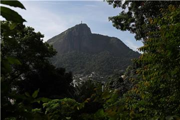 BRAZIL SLAVES DESCENDANTS QUILOMBO