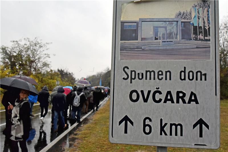 VUKOVAR Odana počast žrtvama Ovčare